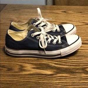 Not Kamala Harris’ Converse Sneakers But The Same